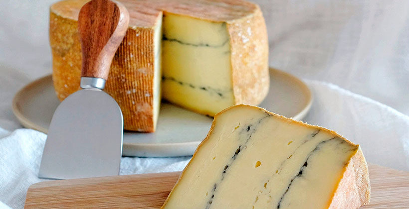 Французский сыр Морбье — история, рецепт приготовления, польза и вред для организма